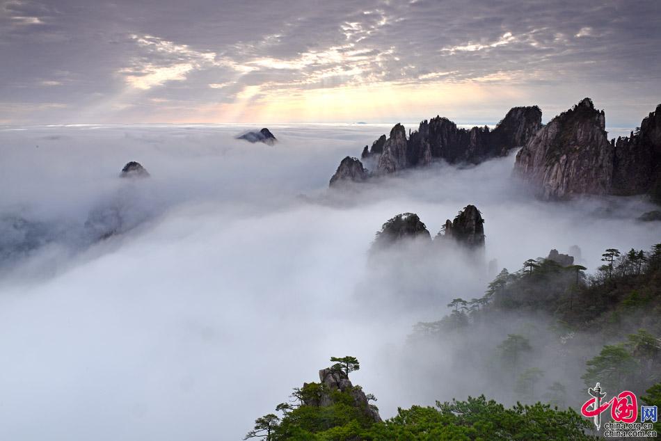 五一旅逛推选：黄山照相师撰写的旅逛攻略(图)半岛官方体育(图3)